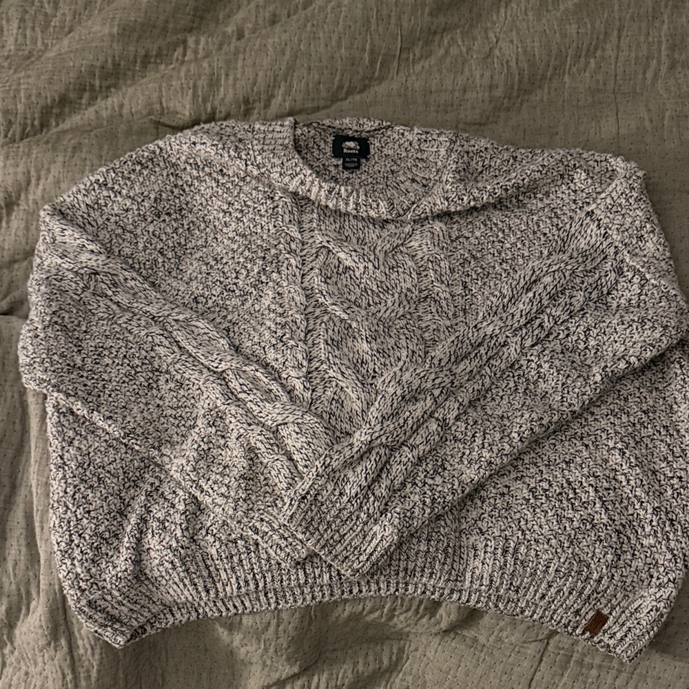 Roots Gray Cable Knit Sweater women’s xl